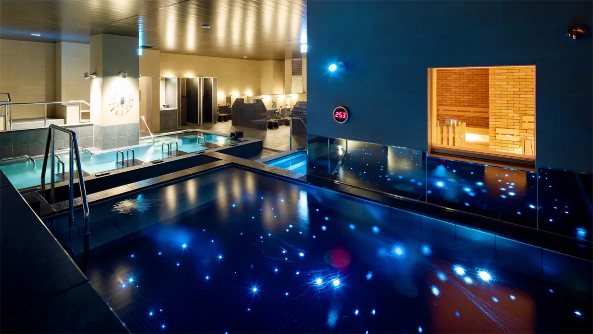 スーパー銭湯 青の洞窟