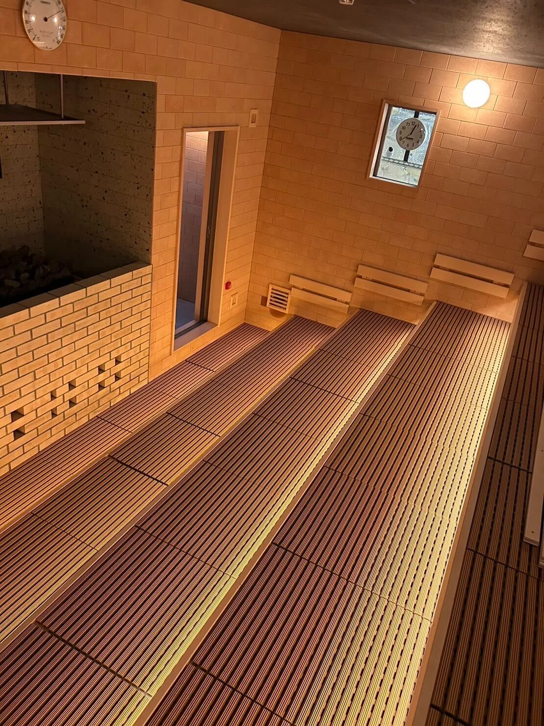 オールドルーキーサウナ 新宿駅新南口店