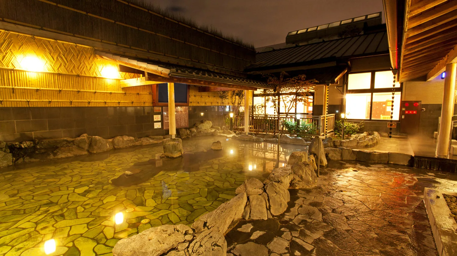 ユーバスロイヤル高井田店